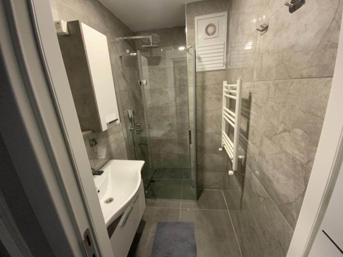 Luxury Z-Apart Family Homes 2 Bedrooms Wifi Near Metro Zeytinburnu اسطنبول المظهر الخارجي الصورة